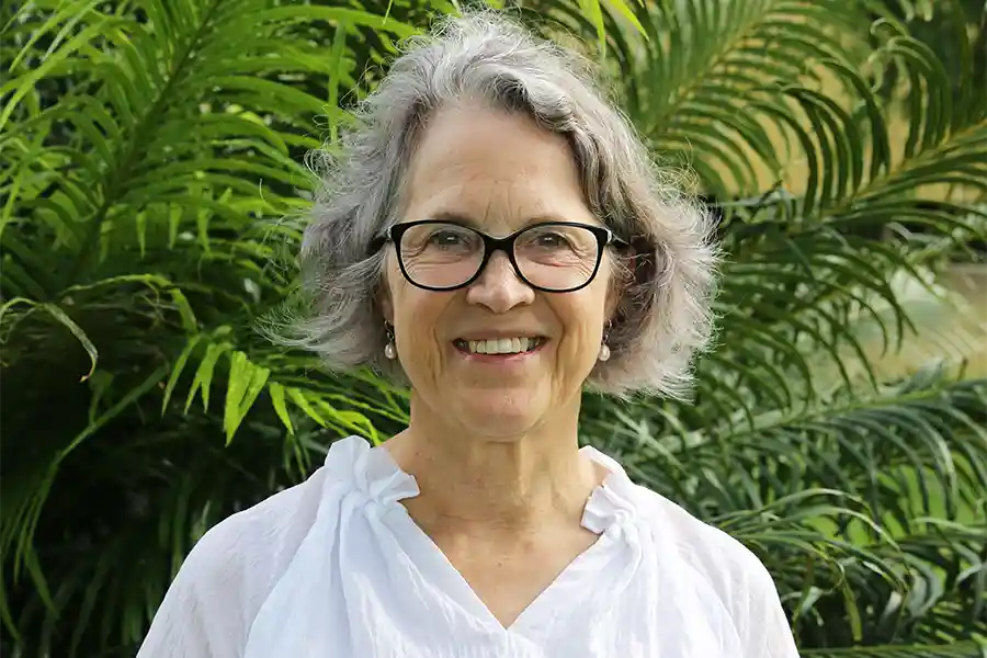 Dr Joan Lloyd