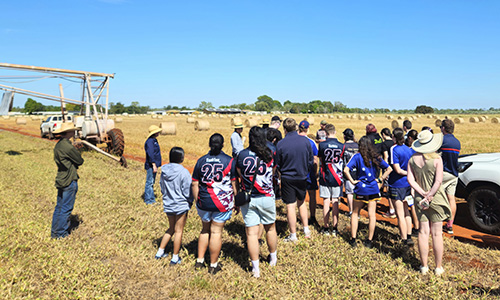 Students explore Katherine Research Station